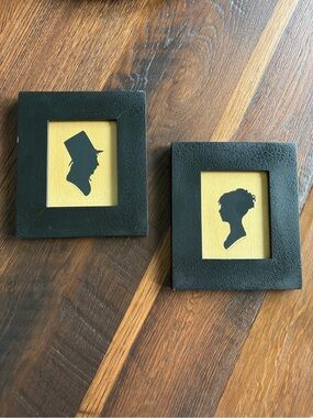 Pair Of Vintage Framed Silhouette Portraits Wendy Wubbels Williamsburg VA Tophat